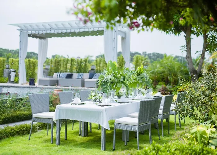 Tahagi Tuan Chau By Hofs Apartment Hạ Long